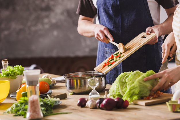 Gør madlavningen nemmere og hurtigere med køkkenmaskiner